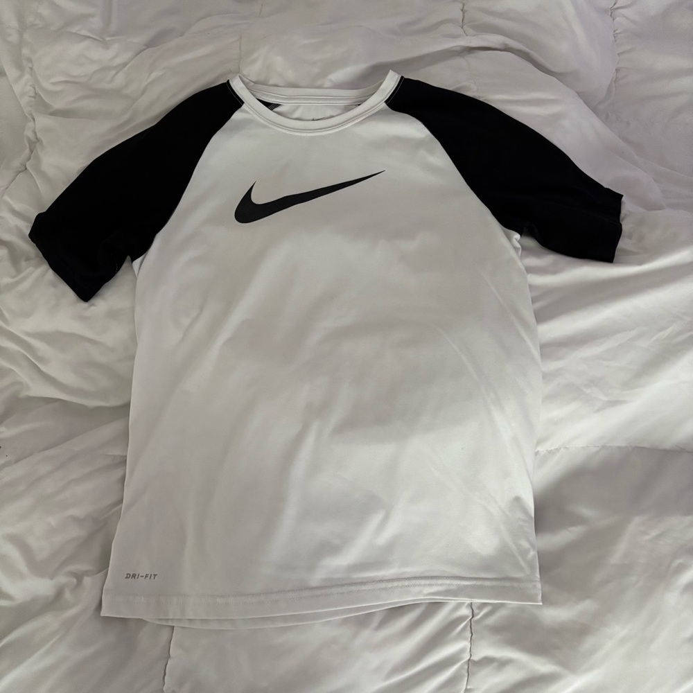 Nike Black and White T-Shirt